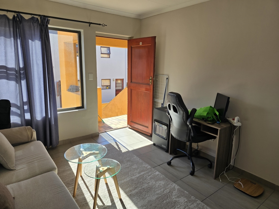 1 Bedroom Property for Sale in Ferndale Western Cape